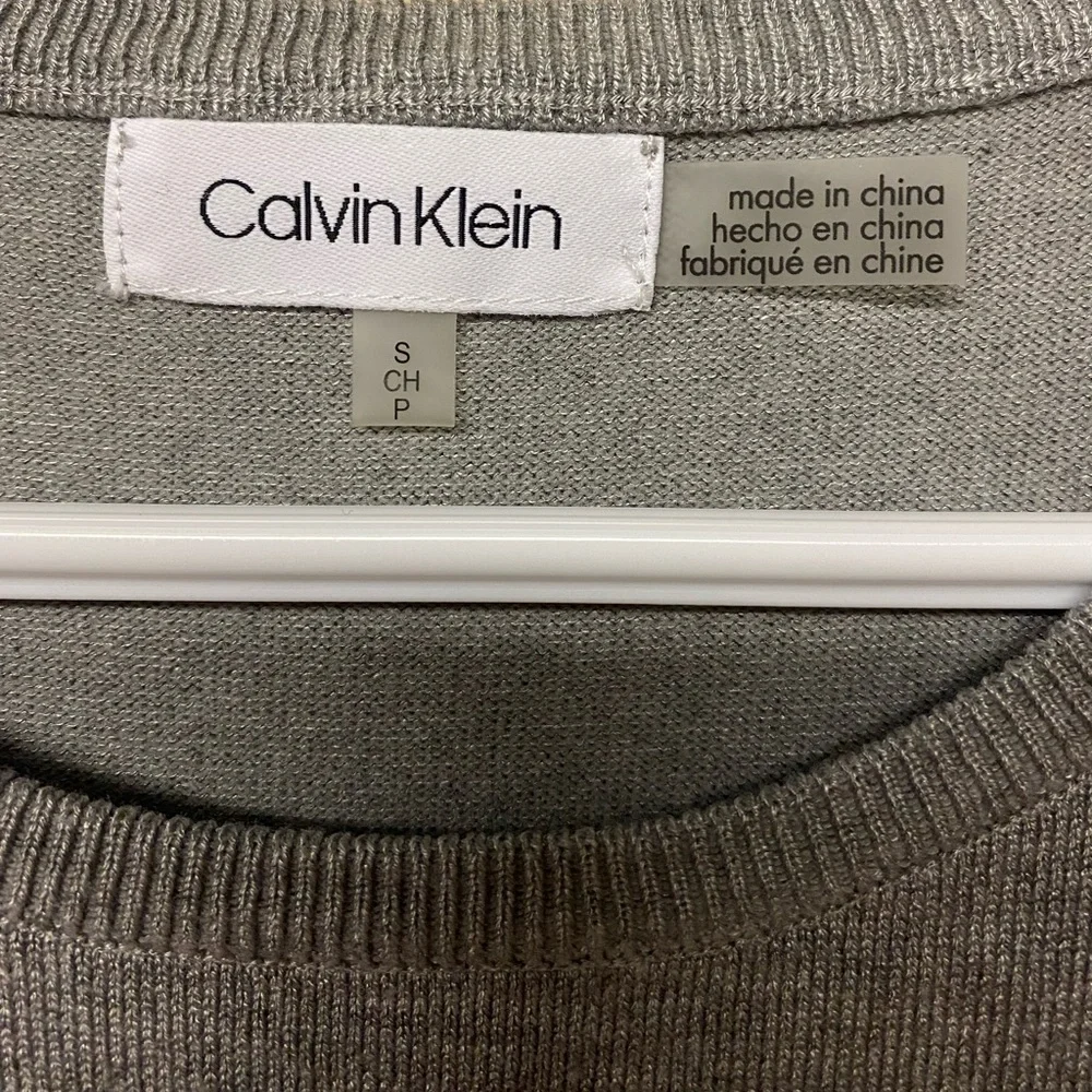 2/$75💥- SWEATER | Women’s Calvin Klein sweater size small - Picture 3 of 12